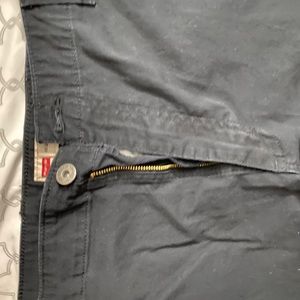 Wrangler - Men’s Black Cargos 38 x 30 !